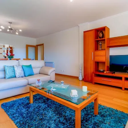Private Front With Pool Sao Felix da Marinha