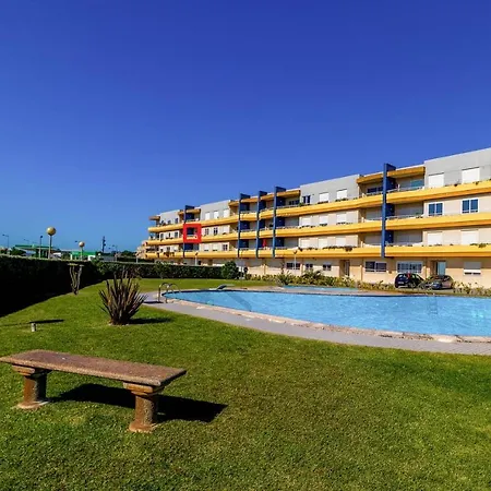 Private Front With Pool Apartment Sao Felix da Marinha